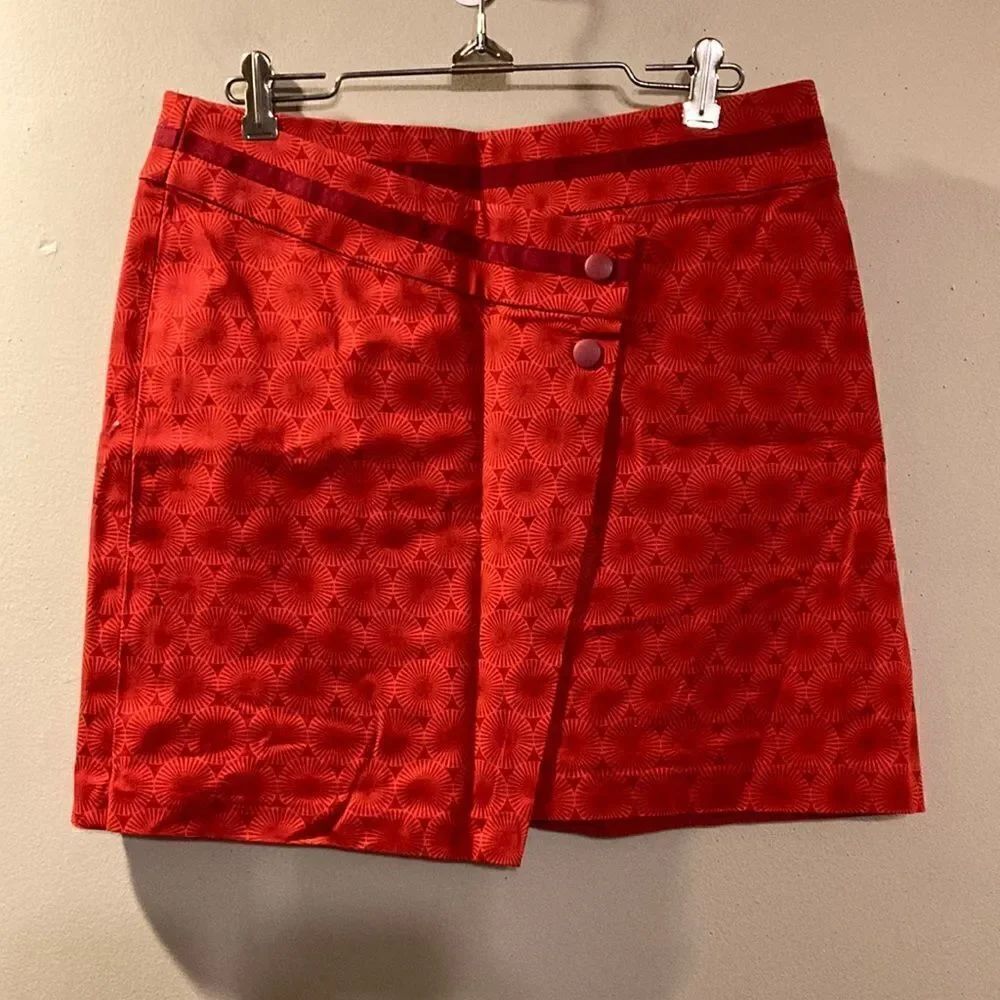 NWT Oxford Gold Skort